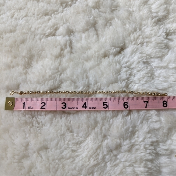 Faux pearl and diamond gold bracelet - Picture 2 of 3